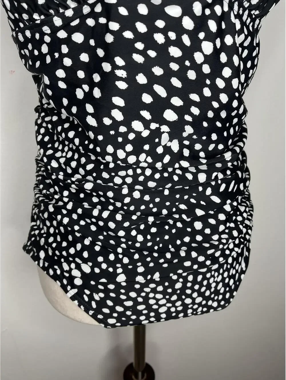NWOT DKNY Women's Black/White One-Piece Swimsuit Size 14 - Picture 3 of 9